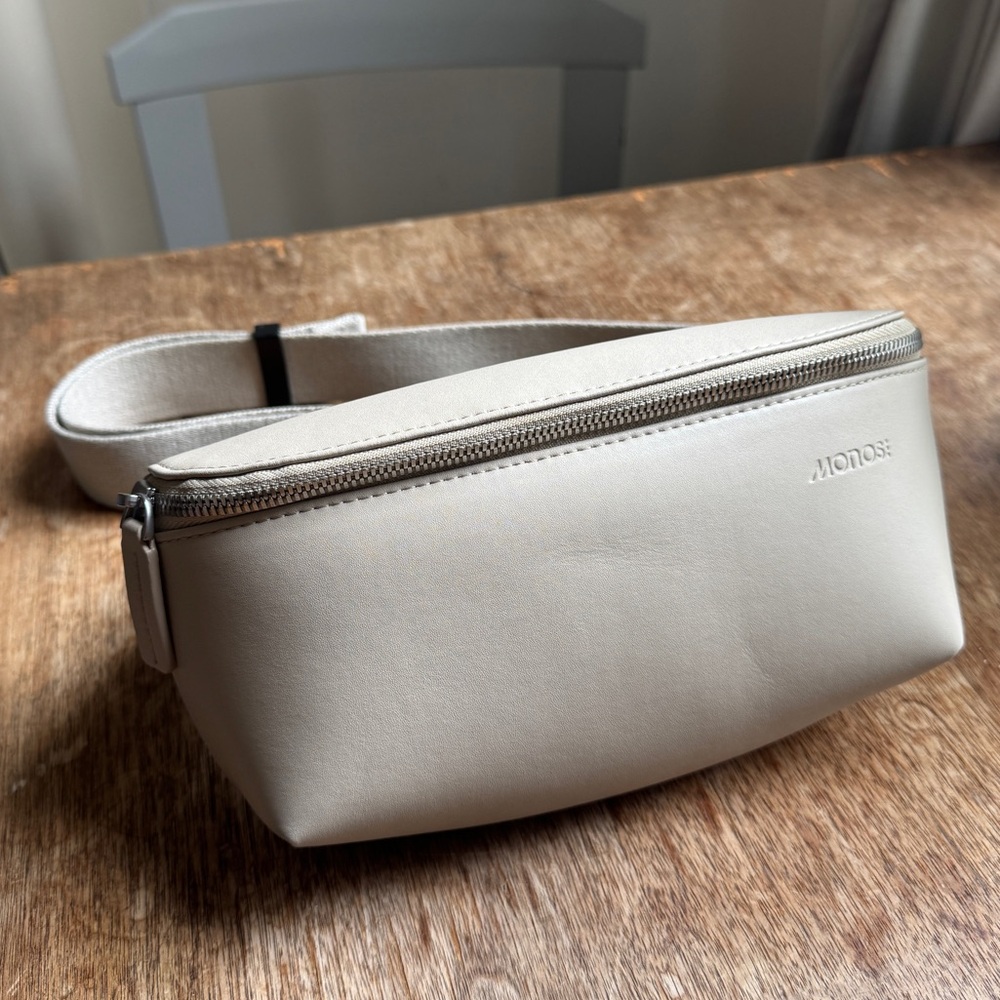 Monos Metro Sling in Ivory (Vegan Leather)